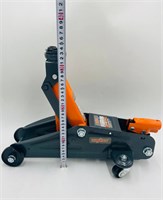 Подкатной домкрат Ombra  2т, 135-330 мм OHT202